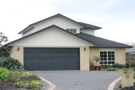 Photo of property in 28 Waiwherowhero Drive, St Andrews, Hamilton, 3200