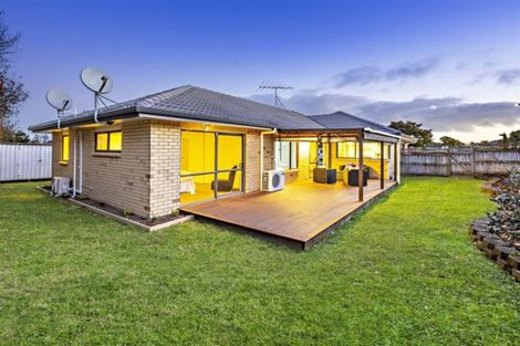 Photo of property in 20 Villino Place, Randwick Park, Auckland, 2105