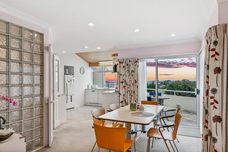 Photo of property in 32 Cherub Place, West Harbour, Auckland, 0618