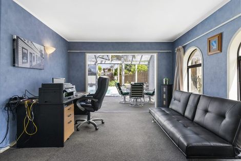 Photo of property in 10 Bungalore Place, Half Moon Bay, Auckland, 2012