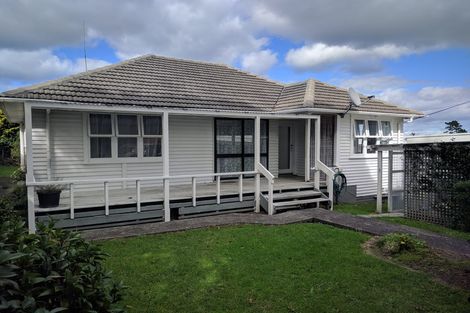 Photo of property in 2/28 Neal Avenue, Glenfield, Auckland, 0629