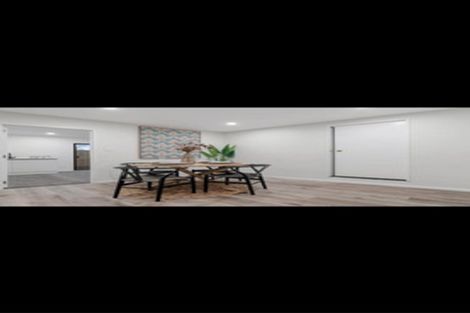 Photo of property in 67b Hutchinsons Road, Bucklands Beach, Auckland, 2014