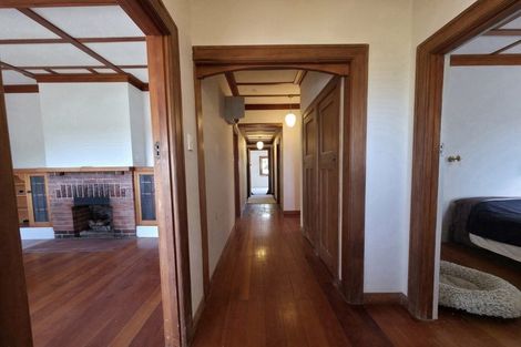 Photo of property in 2 Harvey Road, Bluff Hill, Napier, 4110