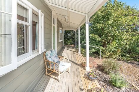 Photo of property in 42 Gloag Street, Waverley, 4510