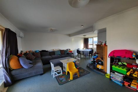 Photo of property in 18 Bradbury Road, Botany Downs, Auckland, 2010