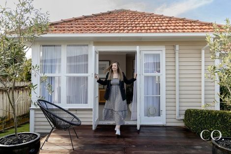 Photo of property in 25b Pine Avenue, Otumoetai, Tauranga, 3110