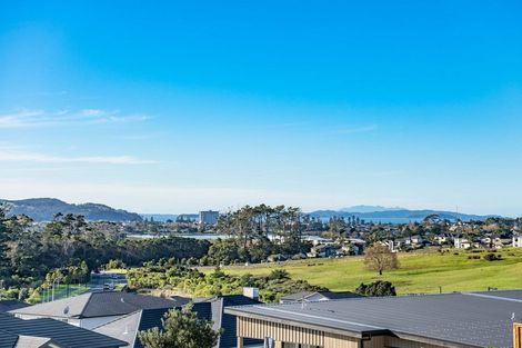 Photo of property in 2 Arriere Lane, Silverdale, 0932