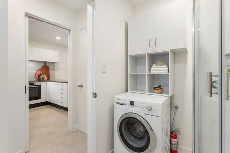 Photo of property in 2/28 Derby Street, St Albans, Christchurch, 8014