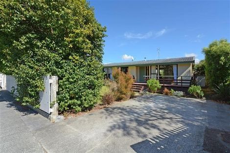 Photo of property in 2/115 Thackeray Street, Trentham, Upper Hutt, 5018