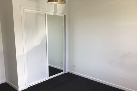 Photo of property in 8 Liverton Crescent, Bishopdale, Christchurch, 8053