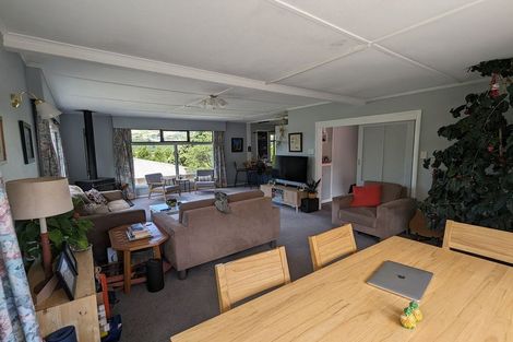 Photo of property in 14 Hillary Street, Tawa, Wellington, 5028