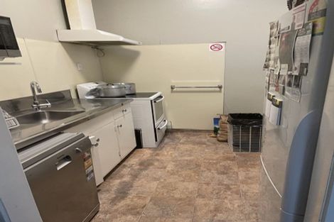 Photo of property in 1/124 Campbell Street, Karori, Wellington, 6012