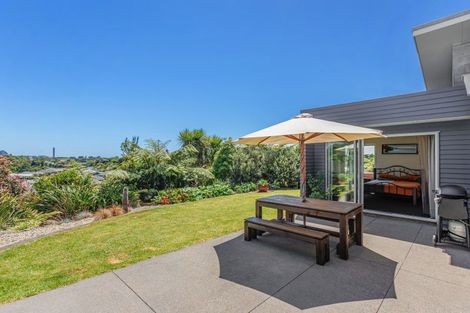 Photo of property in 61 Karamea Street, Whalers Gate, New Plymouth, 4310
