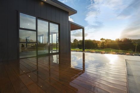 Photo of property in 9 Kristin Place, Manakau, Levin, 5573