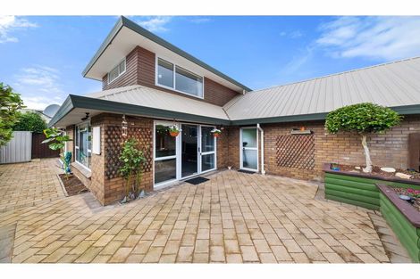 Photo of property in 2/18 Murmont Street, Bishopdale, Christchurch, 8053