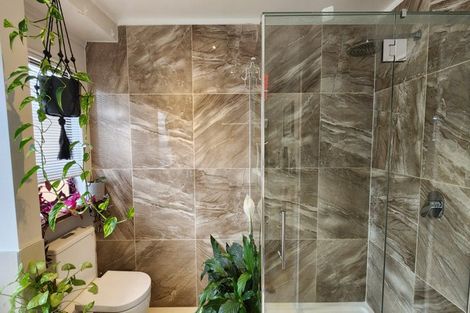 Photo of property in 2 Broadfield Street, Massey, Auckland, 0614