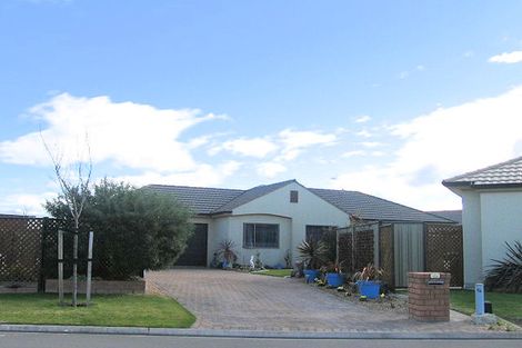 Photo of property in 17 Aintree Place, Taradale, Napier, 4112