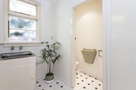 Photo of property in 110 Clyde Road, Ilam, Christchurch, 8041