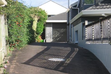 Photo of property in 15b Steeple Rise, Pakuranga, Auckland, 2010