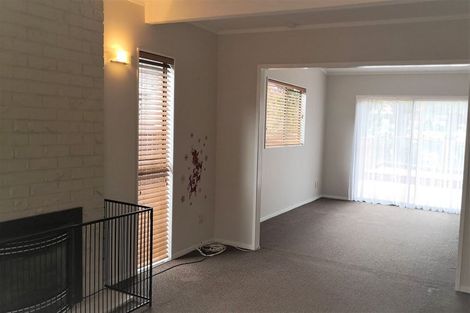 Photo of property in 23 Rembrandt Avenue, Tawa, Wellington, 5028