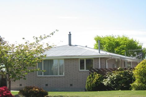 Photo of property in 55 Prestons Road, Redwood, Christchurch, 8051