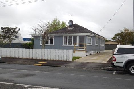 Photo of property in 336 Carrington Street, Vogeltown, New Plymouth, 4310