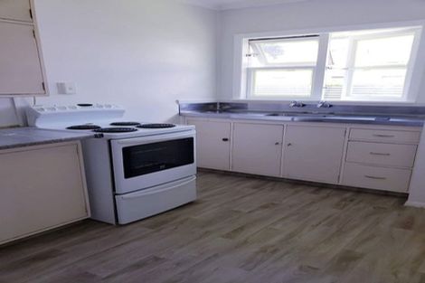 Photo of property in 60 Gibbons Street, Ebdentown, Upper Hutt, 5018