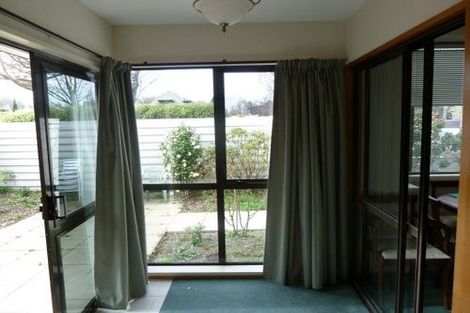 Photo of property in 1/251 Memorial Avenue, Burnside, Christchurch, 8053