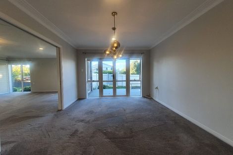Photo of property in 50 Marina View Drive, West Harbour, Auckland, 0618