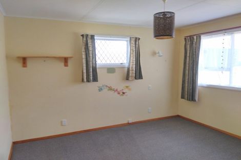 Photo of property in 3a Waimea Street, Westown, New Plymouth, 4310