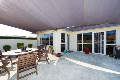 Photo of property in 33 Kensington Drive, Taradale, Napier, 4112