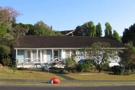 Photo of property in 100 Oaktree Avenue, Browns Bay, Auckland, 0630
