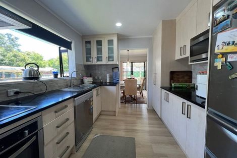 Photo of property in 17 Sunningdale Street, Wattle Downs, Auckland, 2103