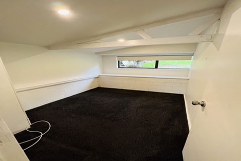 Photo of property in 50 Lauderdale Road, Birkdale, Auckland, 0626