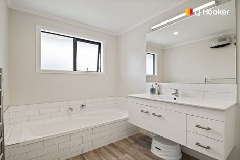 Photo of property in 78 Severn Street, Green Island, Dunedin, 9018