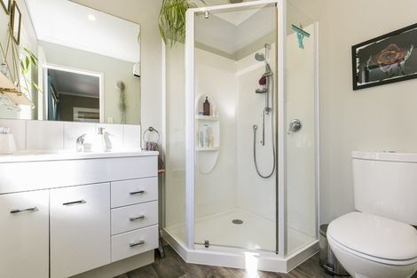 Photo of property in 36 Turriff Crescent, Kenepuru, Porirua, 5022