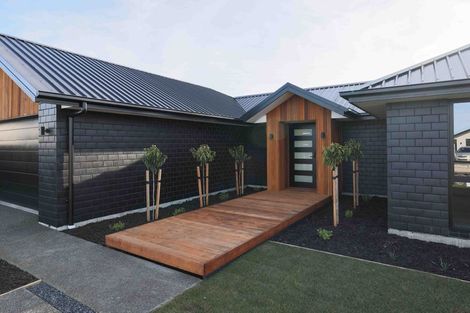 Photo of property in 37 Candlesticks Crescent, Lincoln, 7608