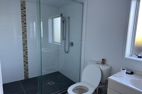 Photo of property in 19 St Catherine Crescent, West Harbour, Auckland, 0618