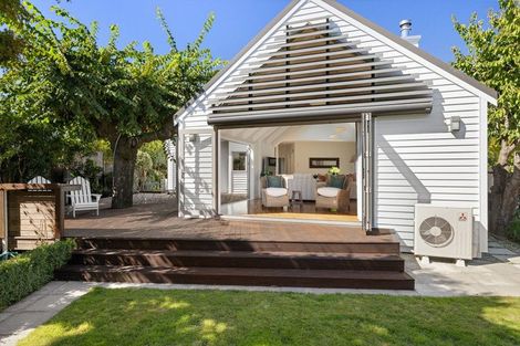 Photo of property in 9 Kotare Street, Fendalton, Christchurch, 8041