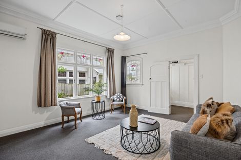 Photo of property in 155 Victoria Road, Saint Clair, Dunedin, 9012