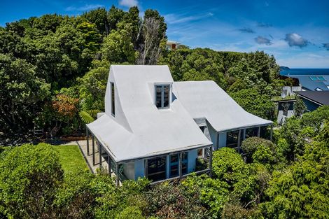 Photo of property in 65 Howard Road, Point Howard, Lower Hutt, 5013
