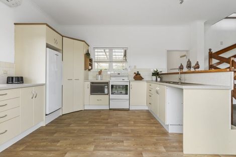 Photo of property in 4 Crossley Street, Katikati, 3129