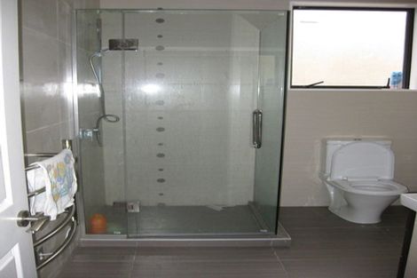 Photo of property in 17 Melmore Place, Pinehill, Auckland, 0632