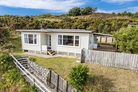 Photo of property in 12 Owhiti Street, Titahi Bay, Porirua, 5022
