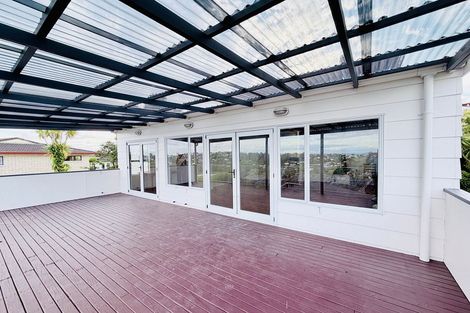 Photo of property in 152 Weatherly Road, Torbay, Auckland, 0630