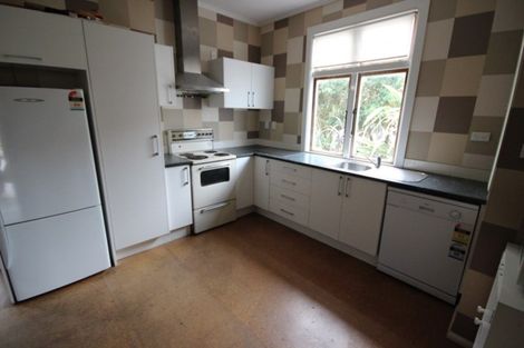 Photo of property in 214 Park Road, Hokowhitu, Palmerston North, 4410