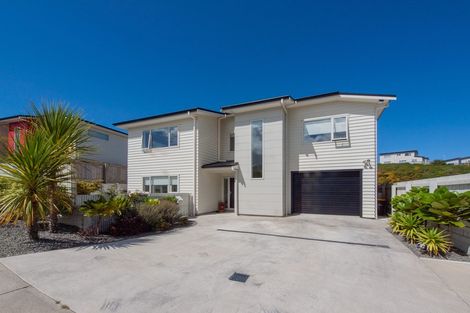 Photo of property in 11 Belize Grove, Grenada Village, Wellington, 6037