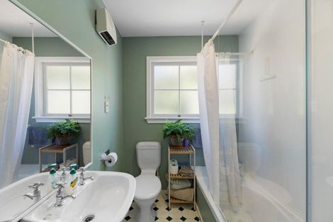 Photo of property in 34 Cardigan Street, Arrowtown, 9302