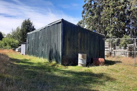 Photo of property in 746 Clutha River Road, Rongahere, Balclutha, 9274