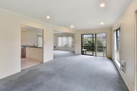 Photo of property in 41 Kellaway Drive, East Tamaki, Auckland, 2013